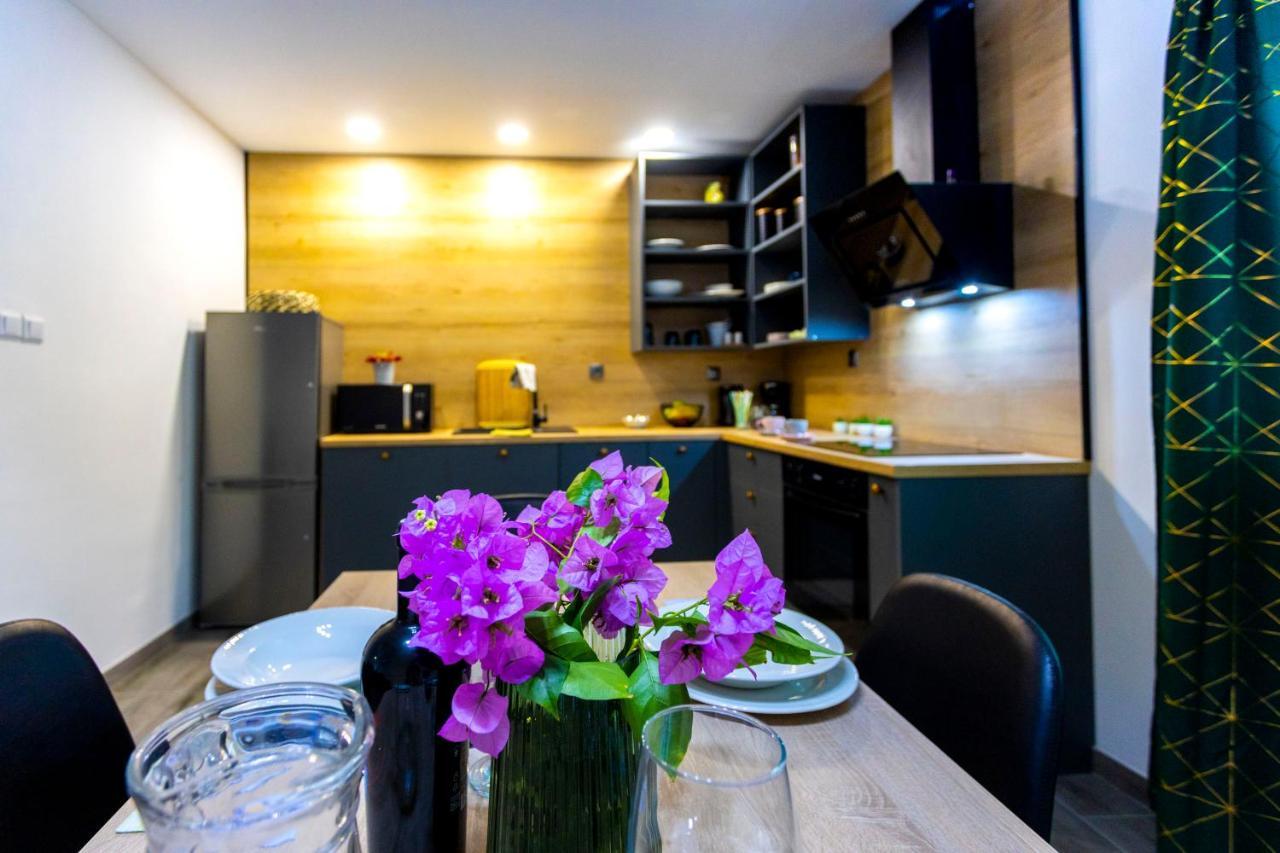 City Apartment Nora, Old Town Located, Free Parking ماكارسكا المظهر الخارجي الصورة