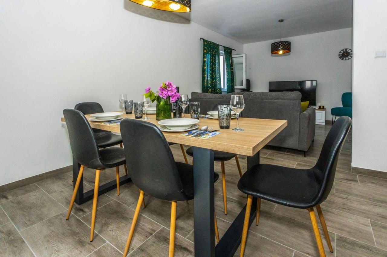 City Apartment Nora, Old Town Located, Free Parking ماكارسكا المظهر الخارجي الصورة