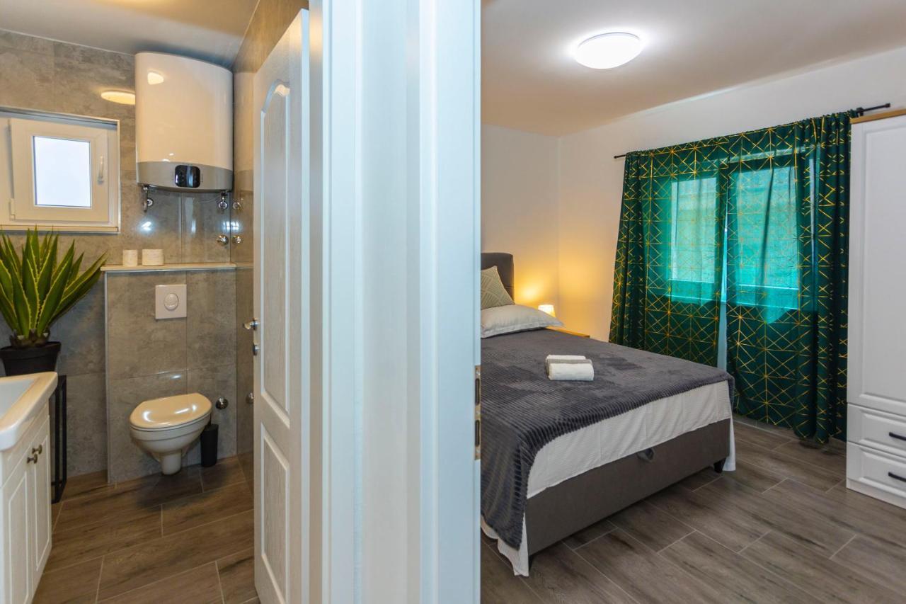 City Apartment Nora, Old Town Located, Free Parking ماكارسكا المظهر الخارجي الصورة