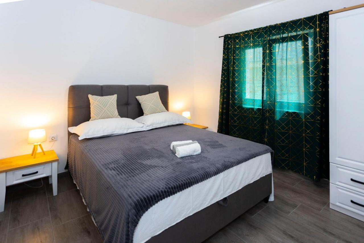 City Apartment Nora, Old Town Located, Free Parking ماكارسكا المظهر الخارجي الصورة